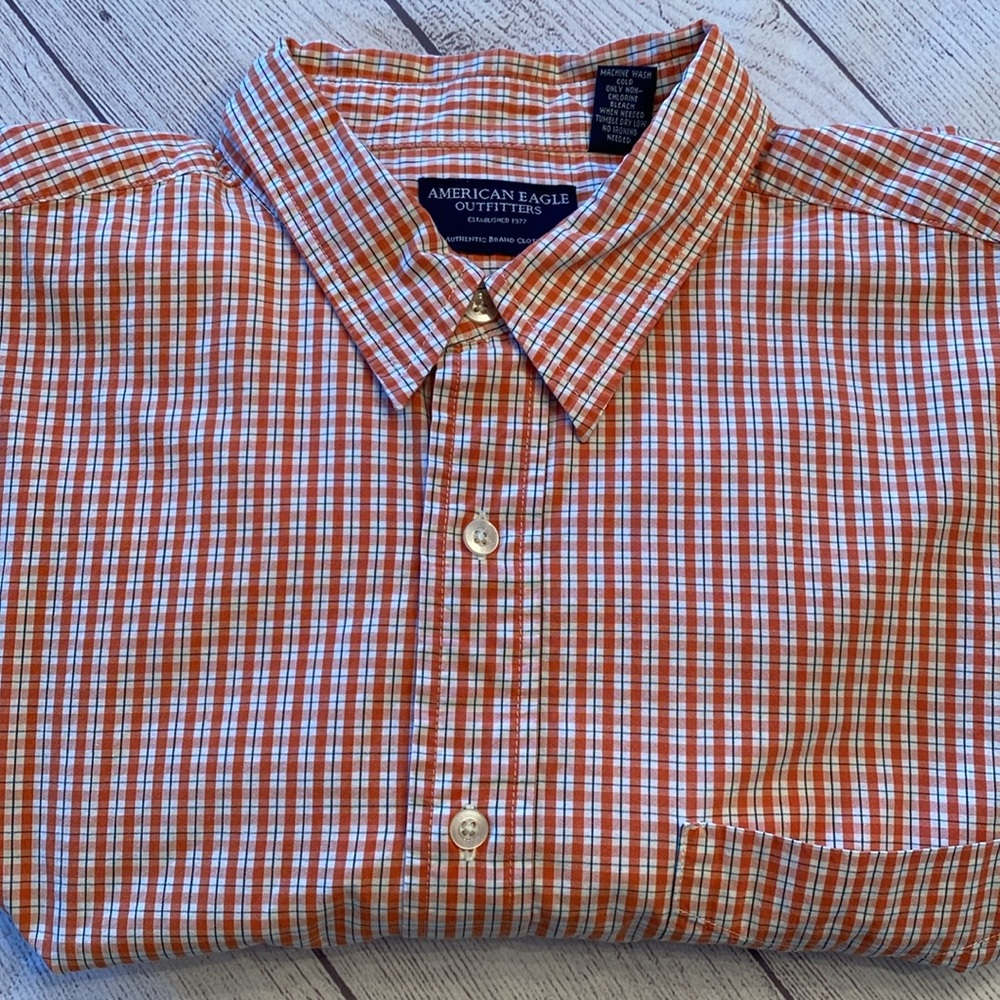 American Eagle Short Sleeve Shirt